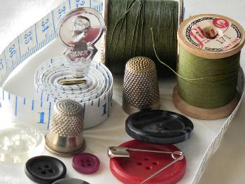101 Screen Free Gifts for Teens - Sewing Class