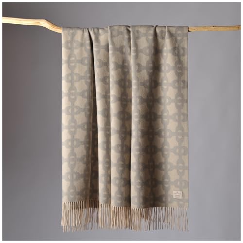 CUDDLE DREAMS Premium Cashmere Throw Blanket with Fringe, Luxuriously Soft (Chain Jacquard)