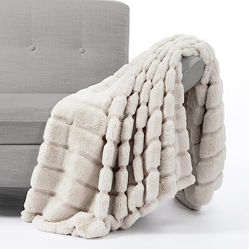 Cozy Bliss Faux Fur Throw Blanket for Couch, Cozy Soft Plush Thick Winter Blanket for Sofa Bedroom Living Room, 60 * 80 Inches Beige