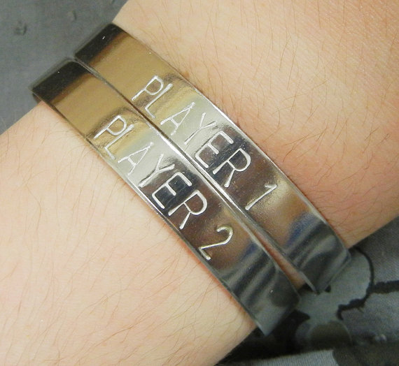 Gaming bracelet gift idea for your online friend