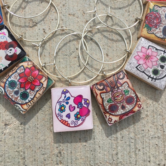 These cute Hello Kitty wine charms are perfect Gift Ideas for the Letter H