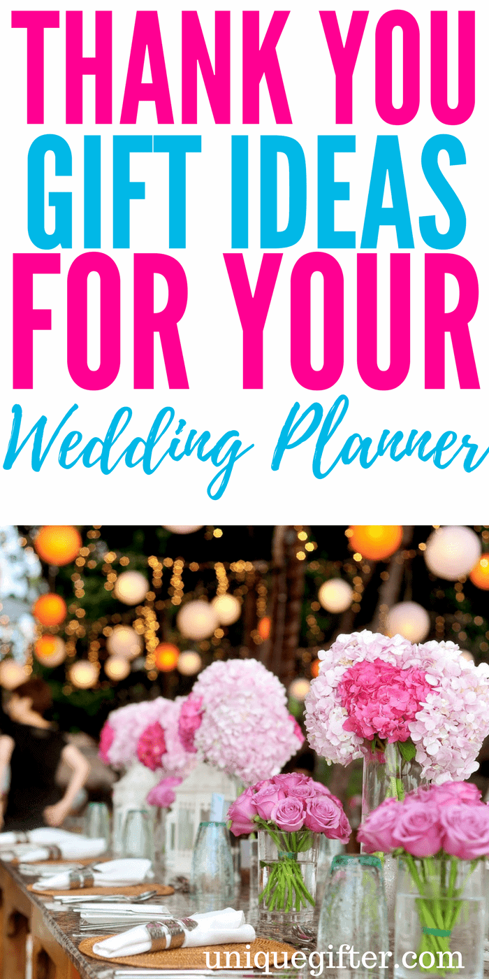 thank you gifts for your wedding planner | What to get people who assist for a wedding | Creative thank you gifts for wedding planners | Ways to thank a wedding planner | Bridesmaid gifts | Wedding volunteer gift ideas | Presents for wedding helpers |