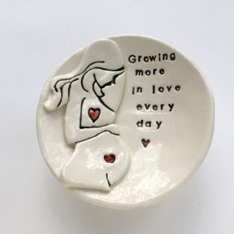 Expectant mother gift clay plate gift ideas for your pregnant friend