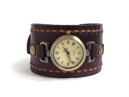 Stylish leather watch