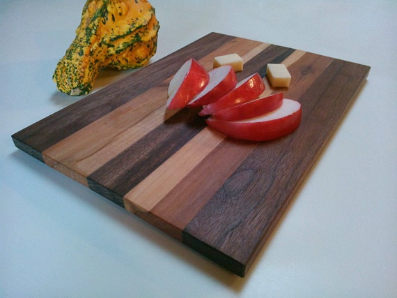 20 Beautiful Wood Cutting Boards for your 5th Anniversary - Unique Gifter