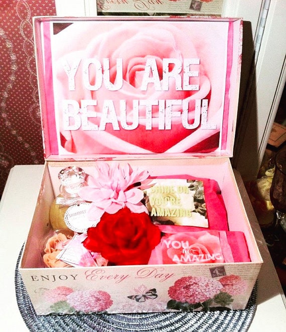 This birthday gifts for 21 year old woman will remind her of all beautiful she is. 