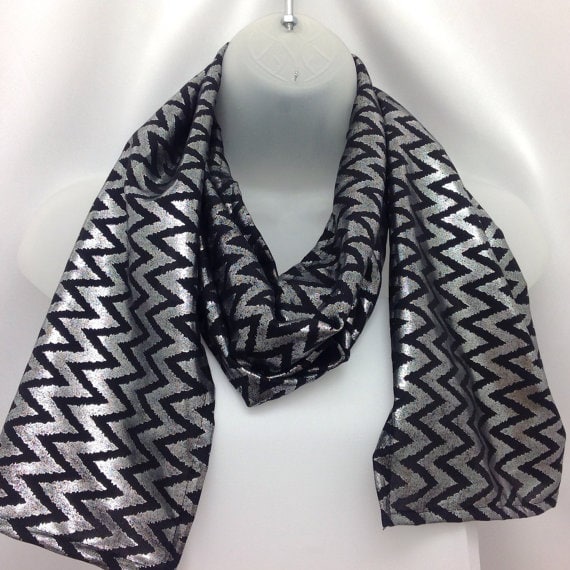 Black chevron scarf for your girlfriend on mother's day