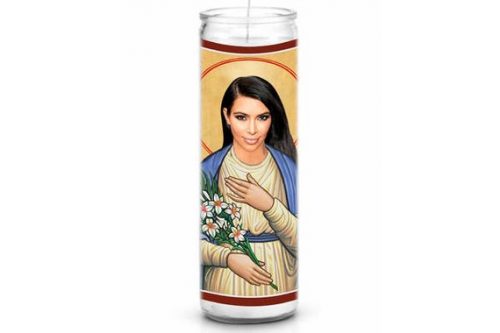 Gifts for Kardashian Fans - Unique Gifter