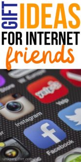 These gift ideas for Internet Friends are the BEST! | Online Friends | Birthday Gifts | Gift Ideas for People You Haven't Met in Person | Presents for Far Away Friends | Christmas Ideas #gifts #giftguide #presents #uniquegifter #internet