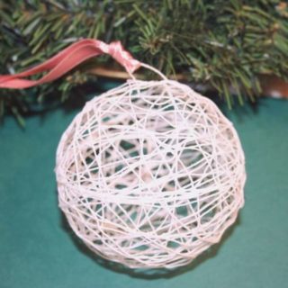 DIY Ornaments For Your Farmhouse Tree | Unique Gifter