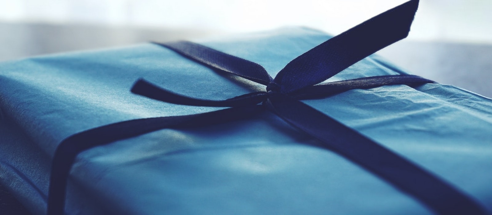 Gift Ideas For Formula 1 Fans | Unique Gifter