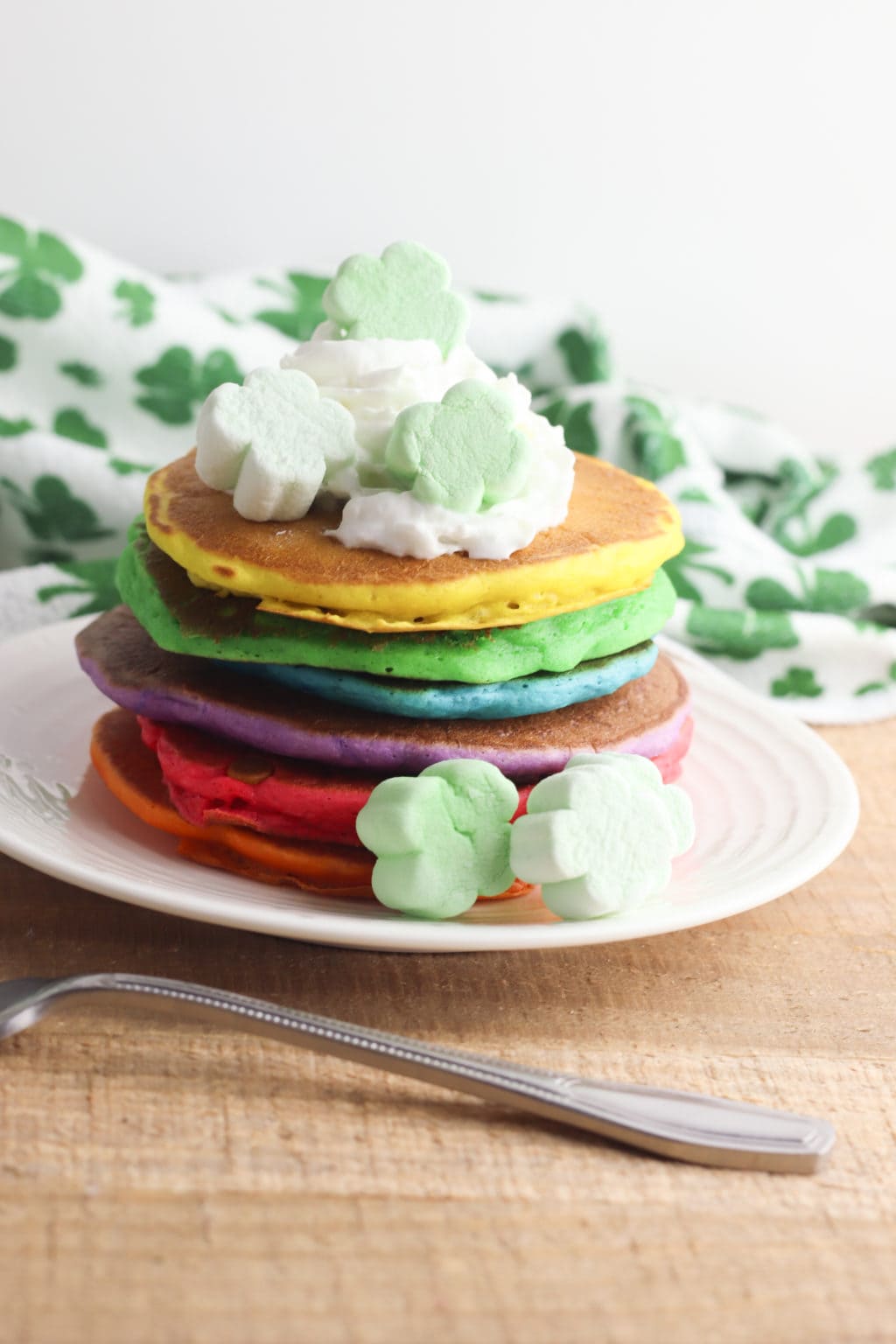 How to serve st. patrick's day pancakes