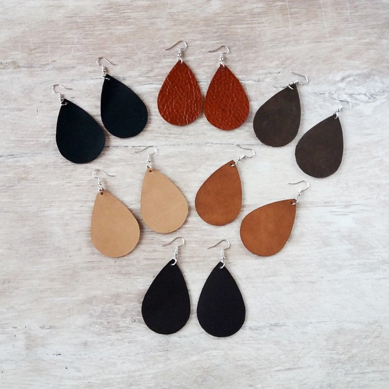 Leather drop earrings in different colors 