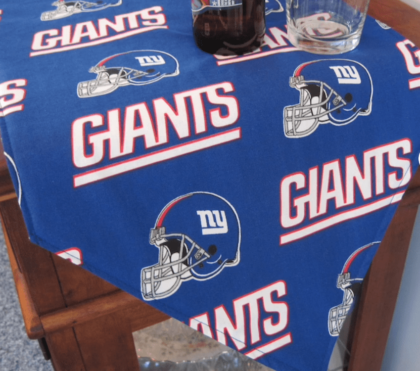 tailgating table runner with NY giants team logo