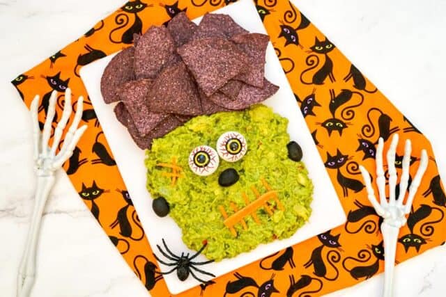 Frankenstein Guacamole Recipe - Unique Gifter