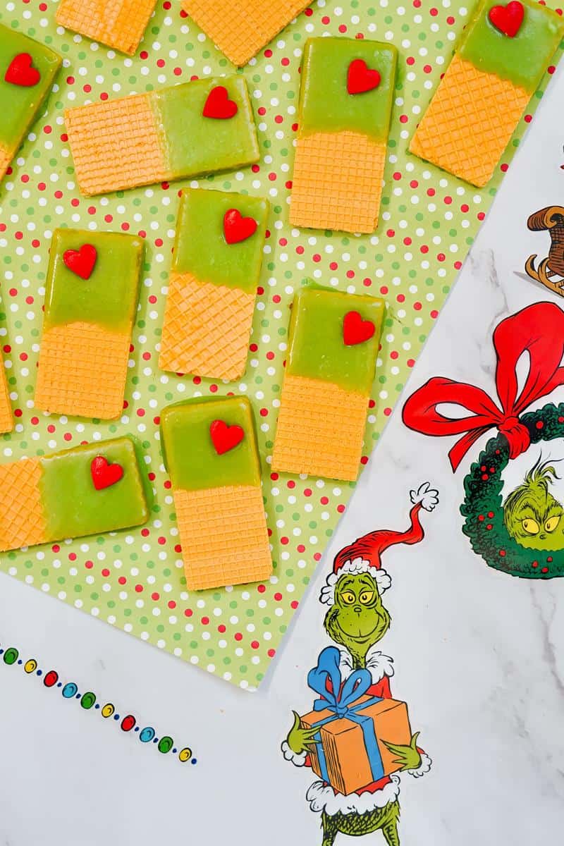 Easy Christmas cookie idea on a cooling rack