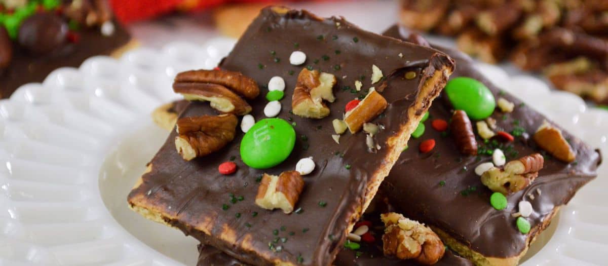 Christmas Pecan & Chocolate Covered Graham Crackers