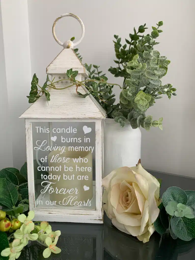 Memorial lantern with a message on it