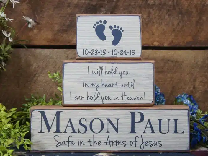 Memorial sign for moms who lost a child