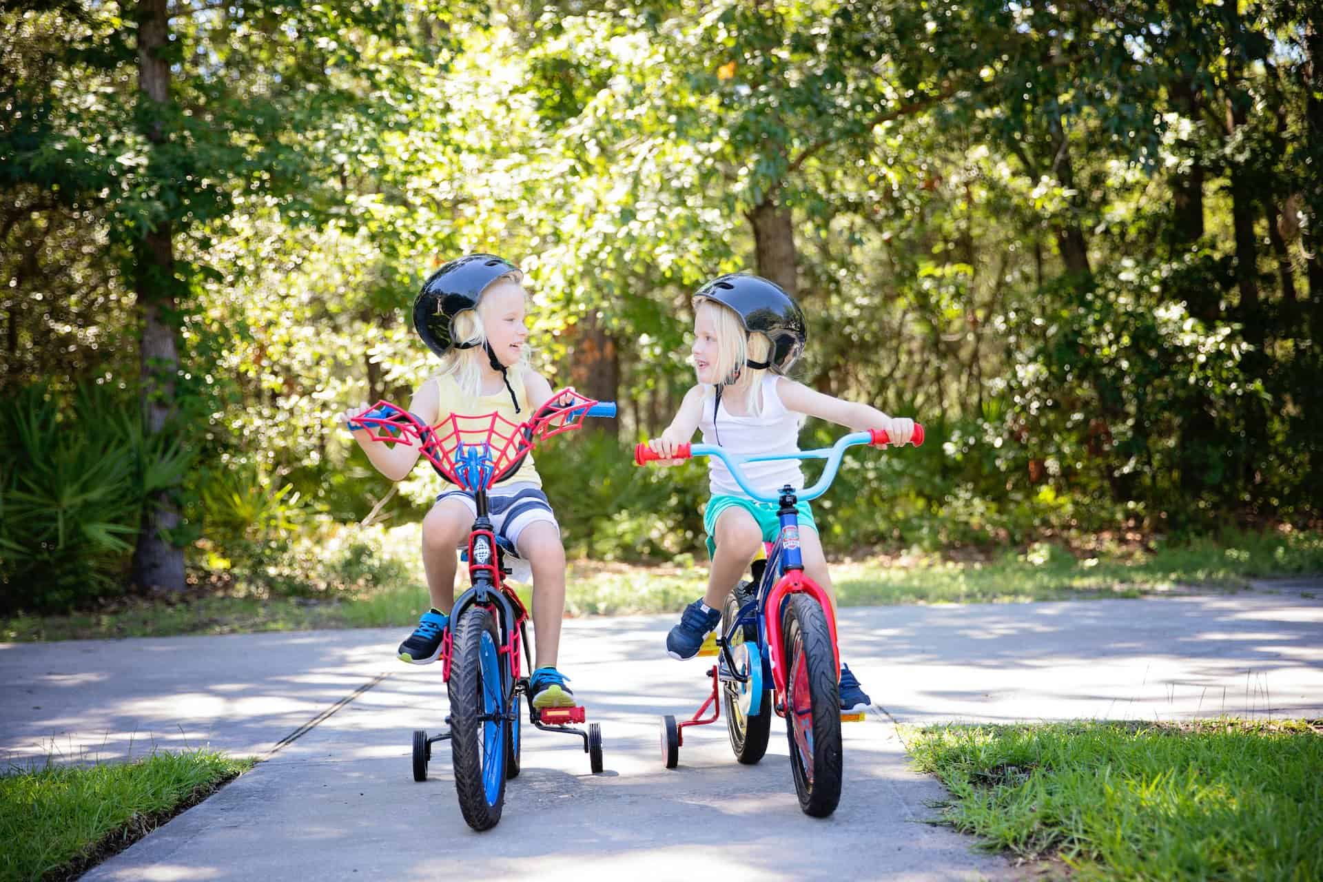Kids riding their bikes to school 