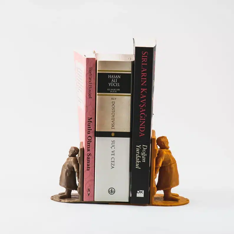 Housewarming Gifts for Geeks: Hodor bookends. 