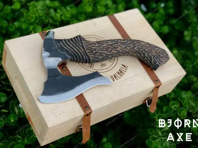 handmade hatchet Father’s Day Gifts for Outdoorsman Dads
