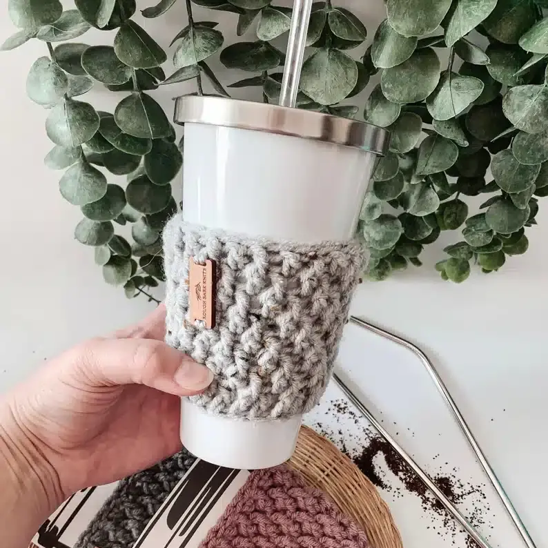 Knit reusable cup koozie