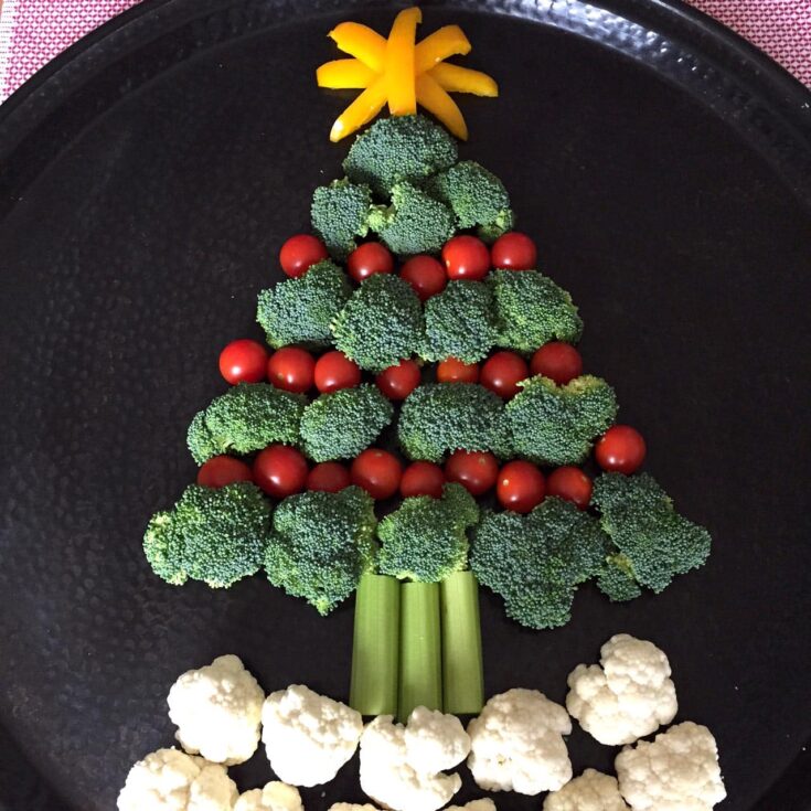Image for Christmas Tree Shaped Vegetable Platter Appetizer Tray