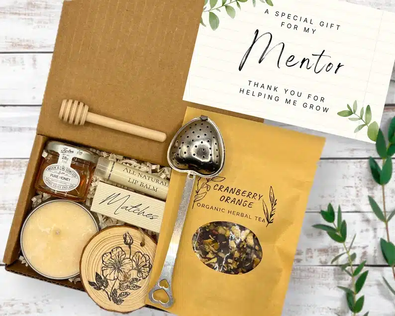 Personalized mentor gift for women