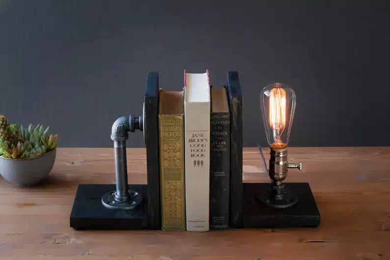 Bookend lamp