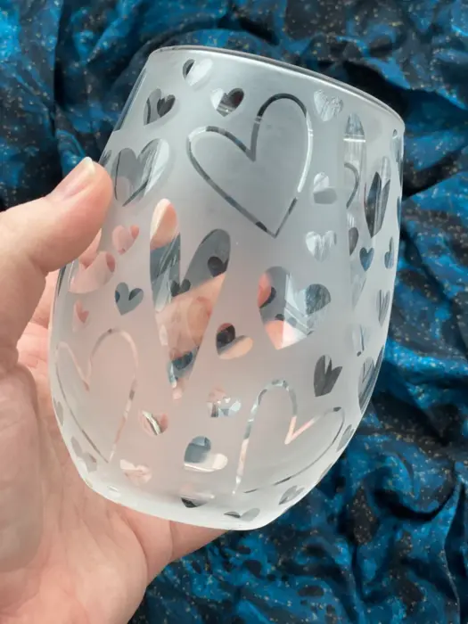 Heart Etched Stemless Wine Glass