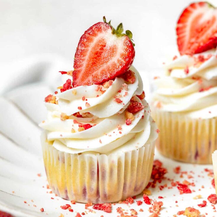 Image for Strawberry Crunch Cupcakes